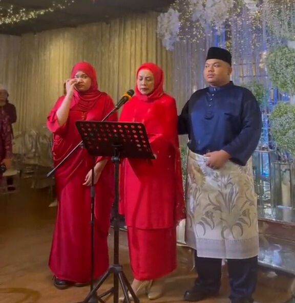 Gelinsiz düğün! Son anda evlenmekten vazgeçti, damadın annesi nedenini ağlayarak açıkladı Gelinsiz düğün! Son anda evlenmekten vazgeçti, damadın annesi nedenini ağlayarak açıkladı - 2. Resim