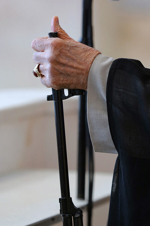 Hamaney 4 yıl sonra hutbeye yine tüfekle çıktı - 1. Resim