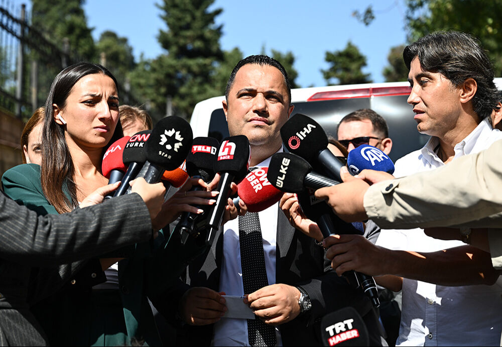 Mezarı açılan katilden kalanlar DNA testinde! Cem Garipoğlu'nun saçı, dişi ve sırtı incelenecek Mezarı açılan katilden kalanlar DNA testinde! Cem Gaipoğlu'nun saçı, dişi ve sırtı incelenecek - 5. Resim