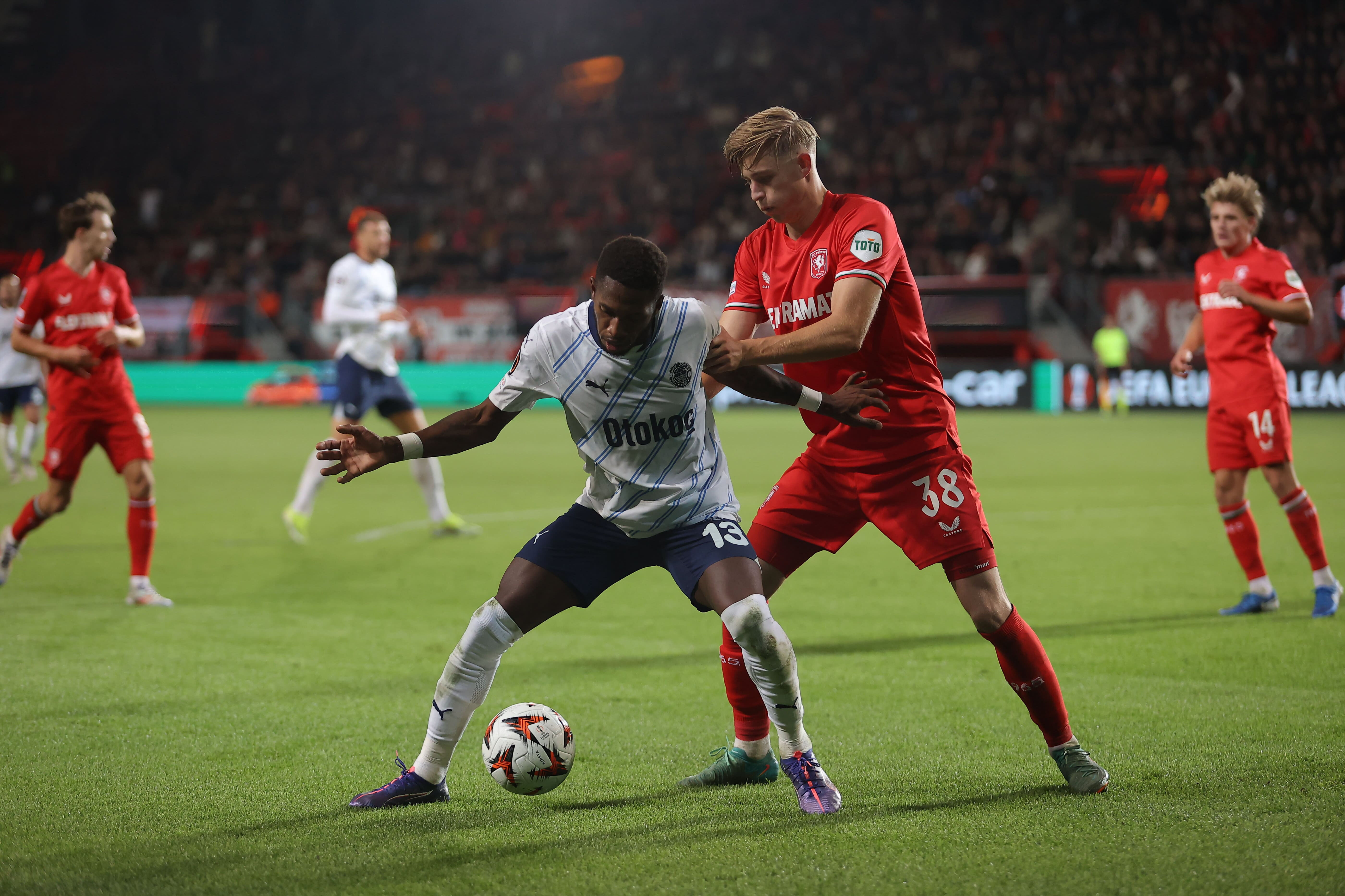 Twente - Fenerbahçe maçı sonrası spor yazarlarından olay sözler Twente - Fenerbahçe maçı sonrası spor yazarlarından olay sözler - 11. Resim