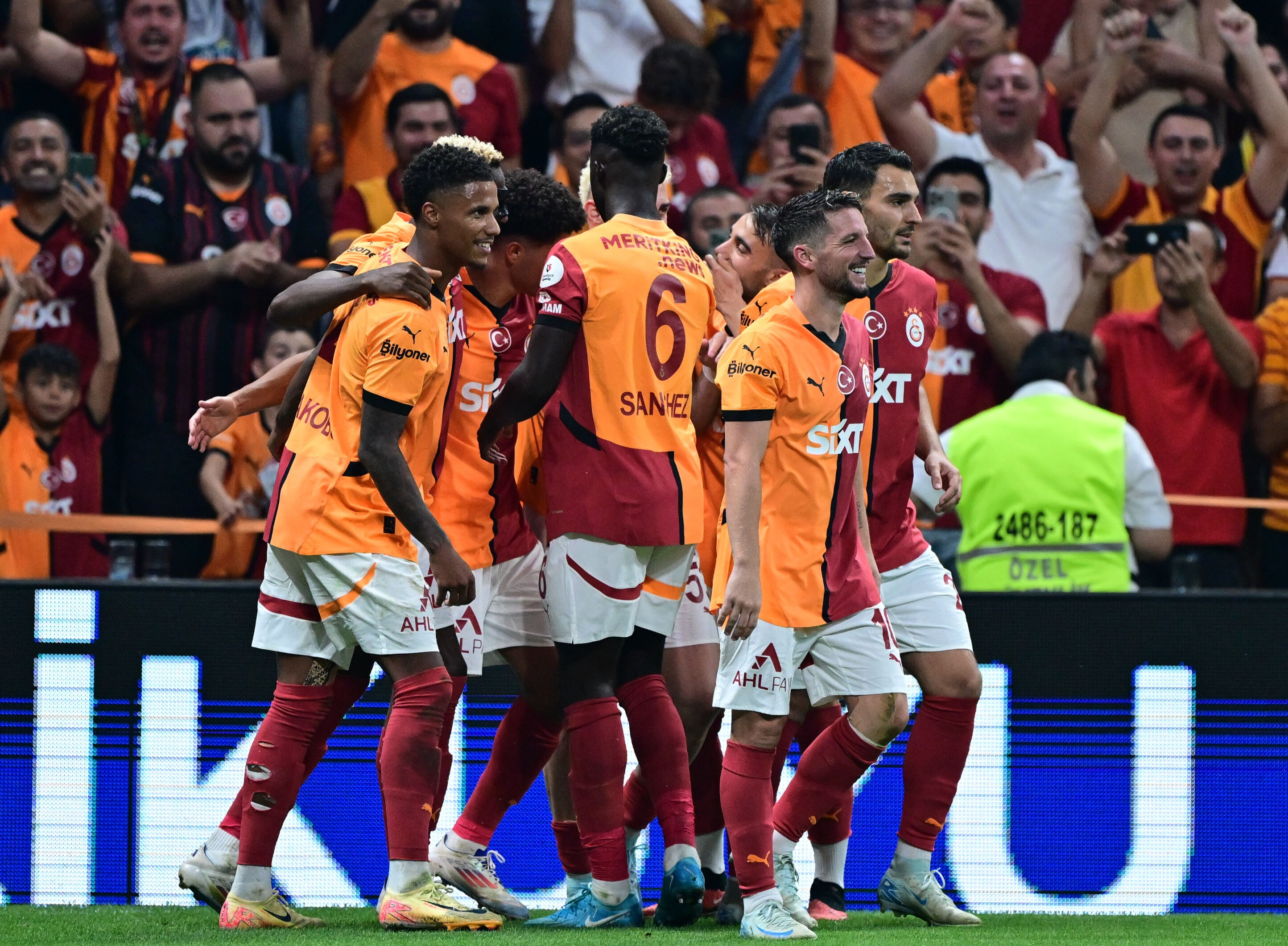 Avrupa Ligi'nde şampiyonluk oranları açıklandı! İşte Galatasaray, Fenerbahçe ve Beşiktaş'ın şansı... - 11. Resim
