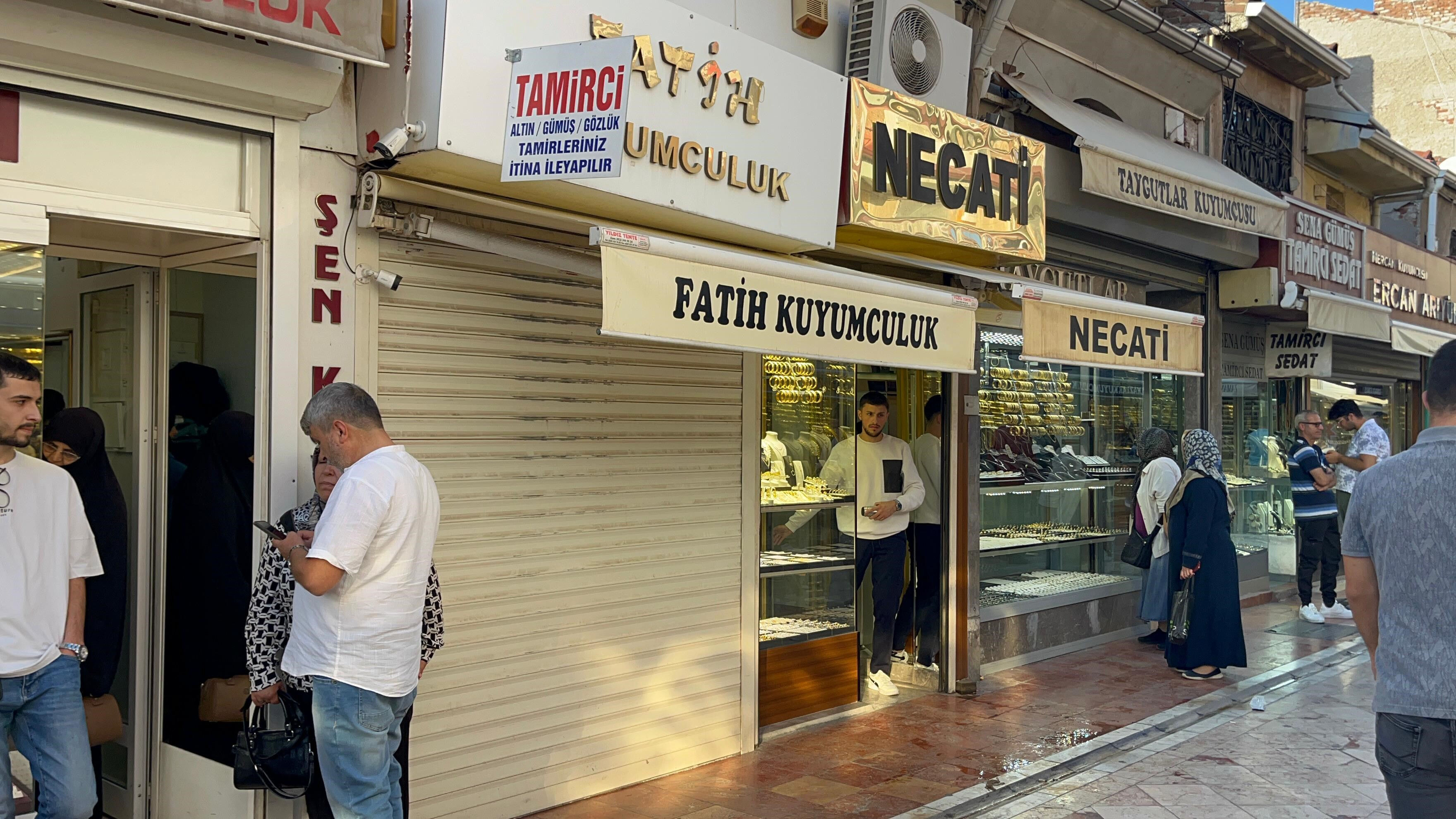 Emanet kasa vaadiyle 25 milyonluk vurgun... Tekirdağ'da kuyumcuya operasyon - 2. Resim