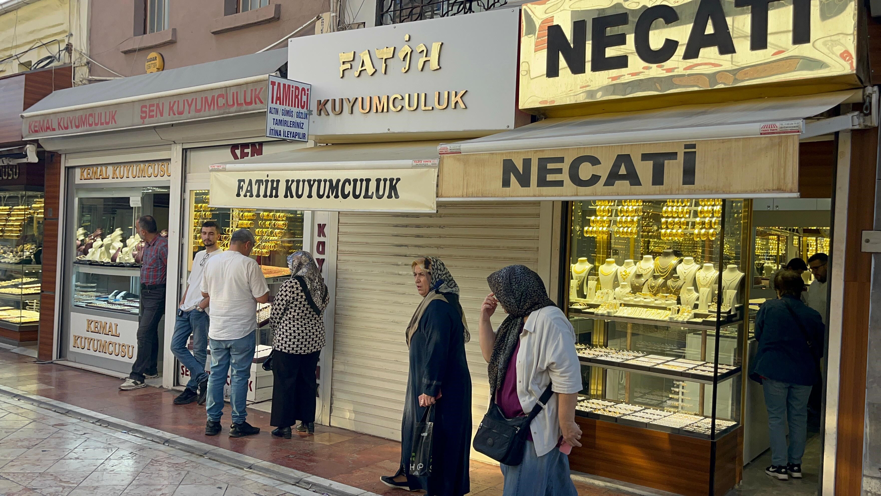 Emanet kasa vaadiyle 25 milyonluk vurgun... Tekirdağ'da kuyumcuya operasyon - 1. Resim