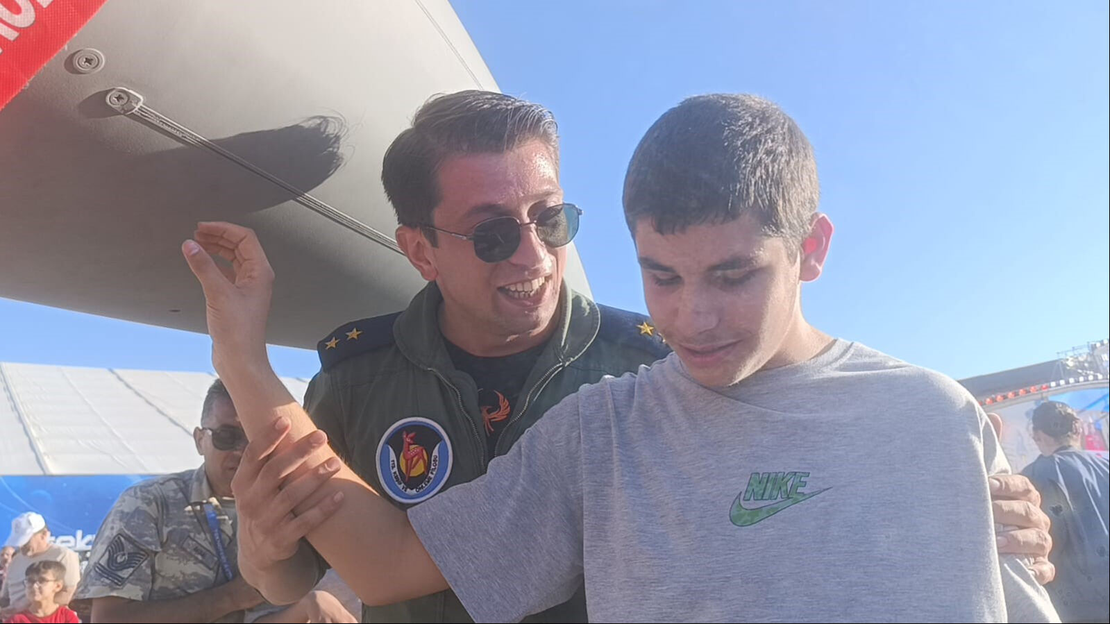 Engelli kardeşlerin hayali gerçek oldu... TEKNOFEST'te duygulandıran anlar - 1. Resim