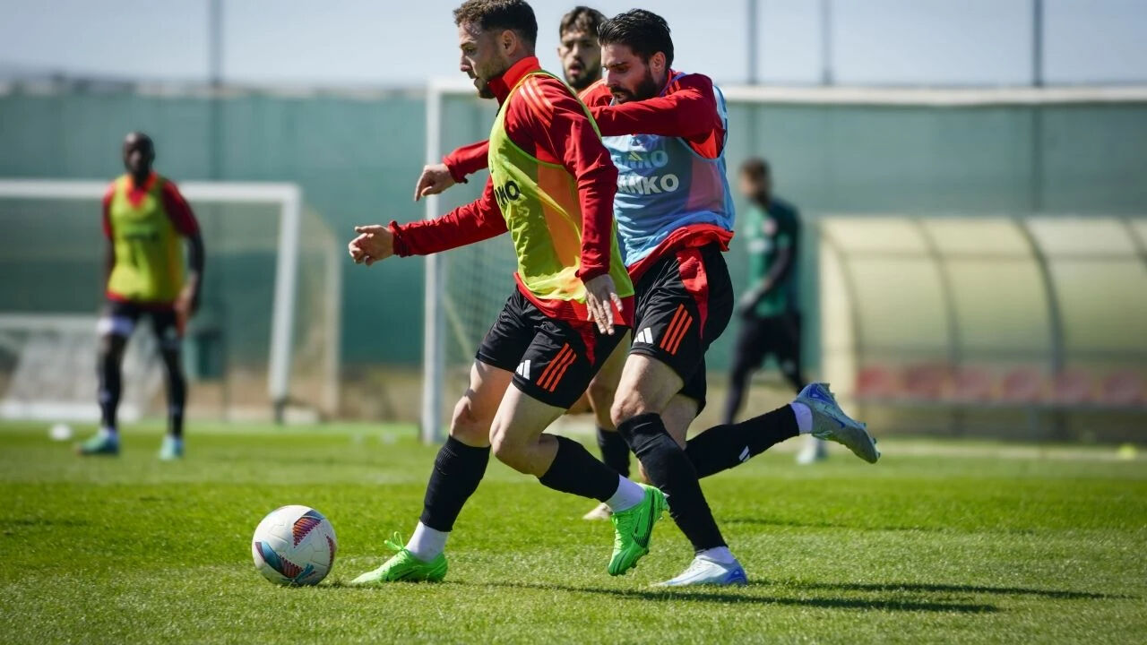 Gaziantep FK – Beşiktaş maç kadrosu muhtemel 11'ler belli oldu Gaziantep FK – Beşiktaş maç kadrosu muhtemel 11'ler belli oldu - 5. Resim