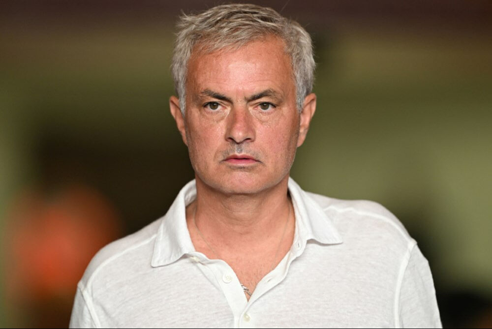 İngilizlerin iddiası sonrası Fenerbahçe'de Jose Mourinho zirvesi! Devre arasında gider mi? İngilizlerin iddiası sonrası Fenerbahçe'de Jose Mourinho zirvesi! Devre arasında gider mi? - 2. Resim