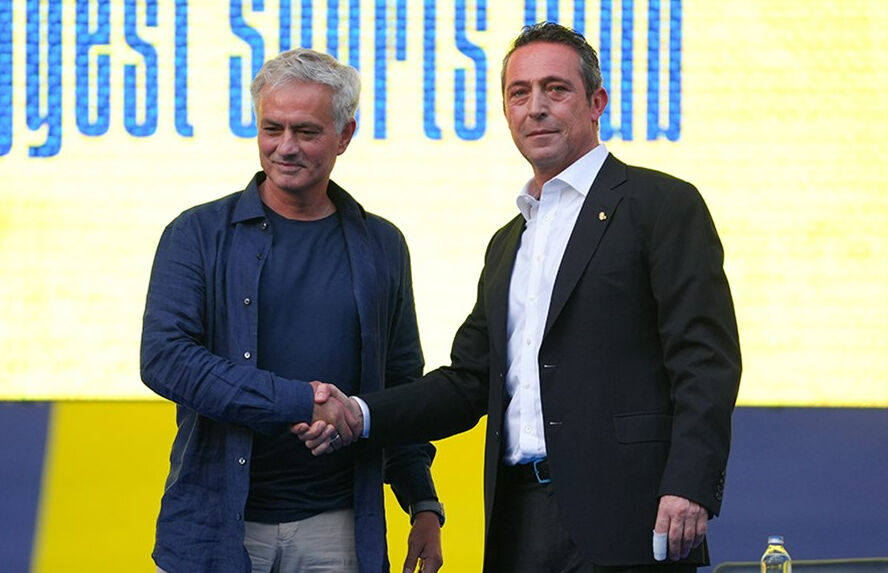 İngilizlerin iddiası sonrası Fenerbahçe'de Jose Mourinho zirvesi! Devre arasında gider mi? İngilizlerin iddiası sonrası Fenerbahçe'de Jose Mourinho zirvesi! Devre arasında gider mi? - 1. Resim