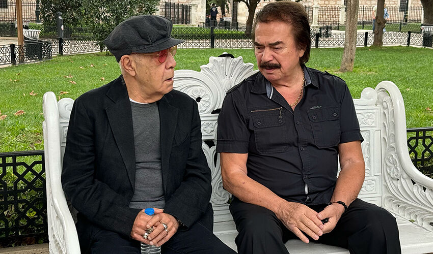 Mazhar Alanson’dan kızı Eda Alanson’a acı veda! Cenazede güçlükle ayakta durdu Mazhar Alanson’dan kızı Eda Alanson’a acı veda! Cenazede güçlükle ayakta durdu - 9. Resim