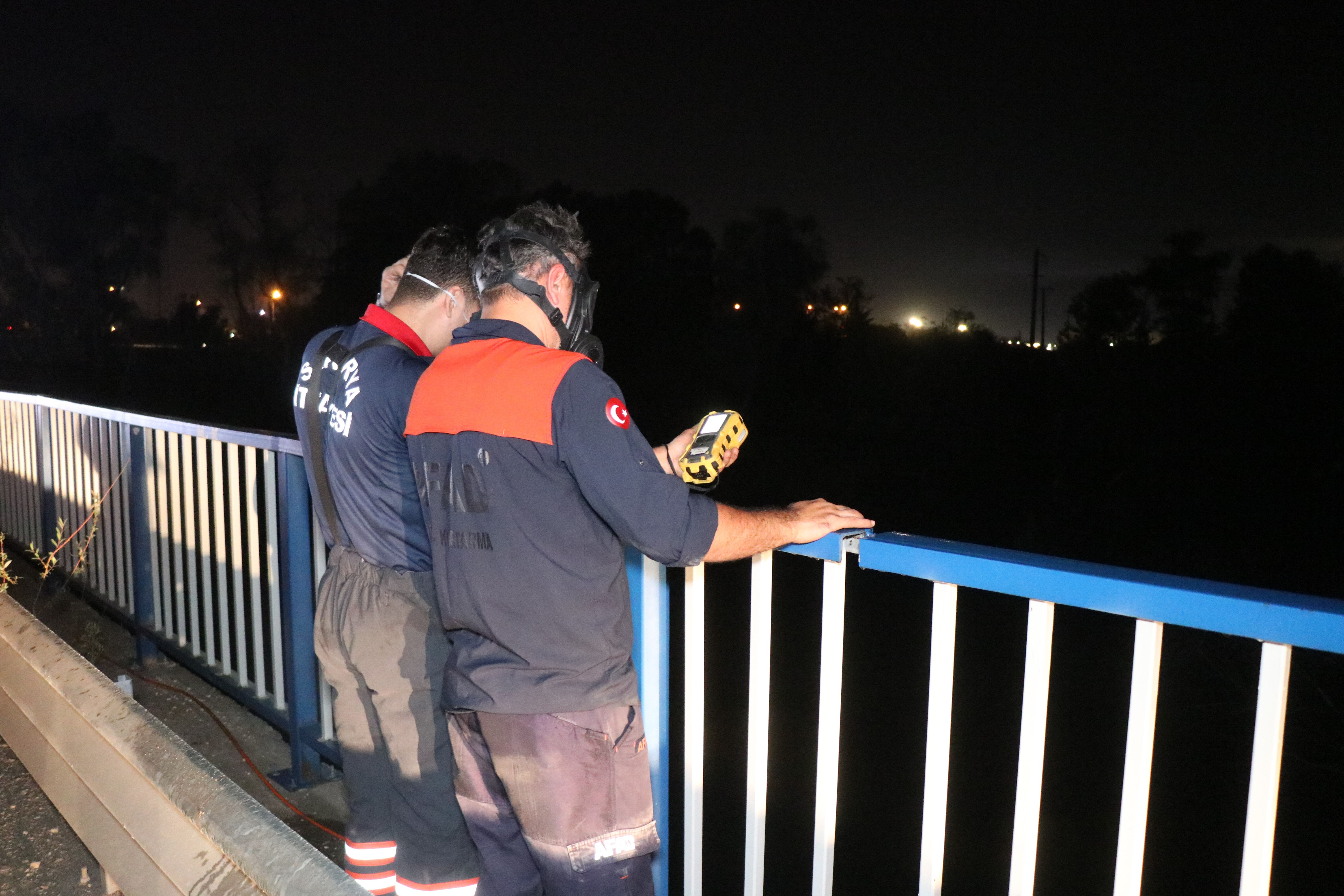 Sakarya'da yoğun kimyasal koku paniği! AFAD ekipleri harekete geçti - 1. Resim