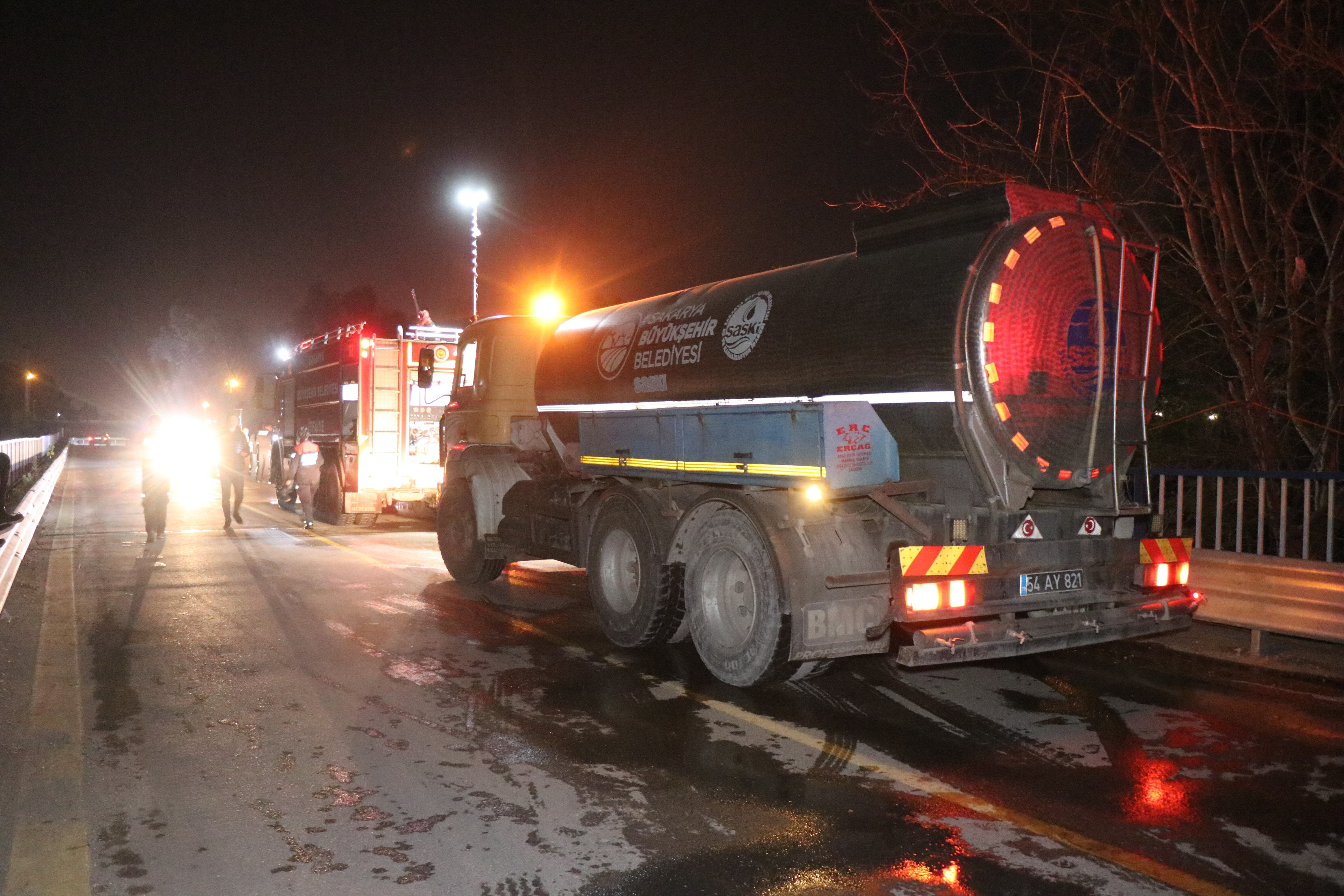 Sakarya'da yoğun kimyasal koku paniği! AFAD ekipleri harekete geçti - 2. Resim