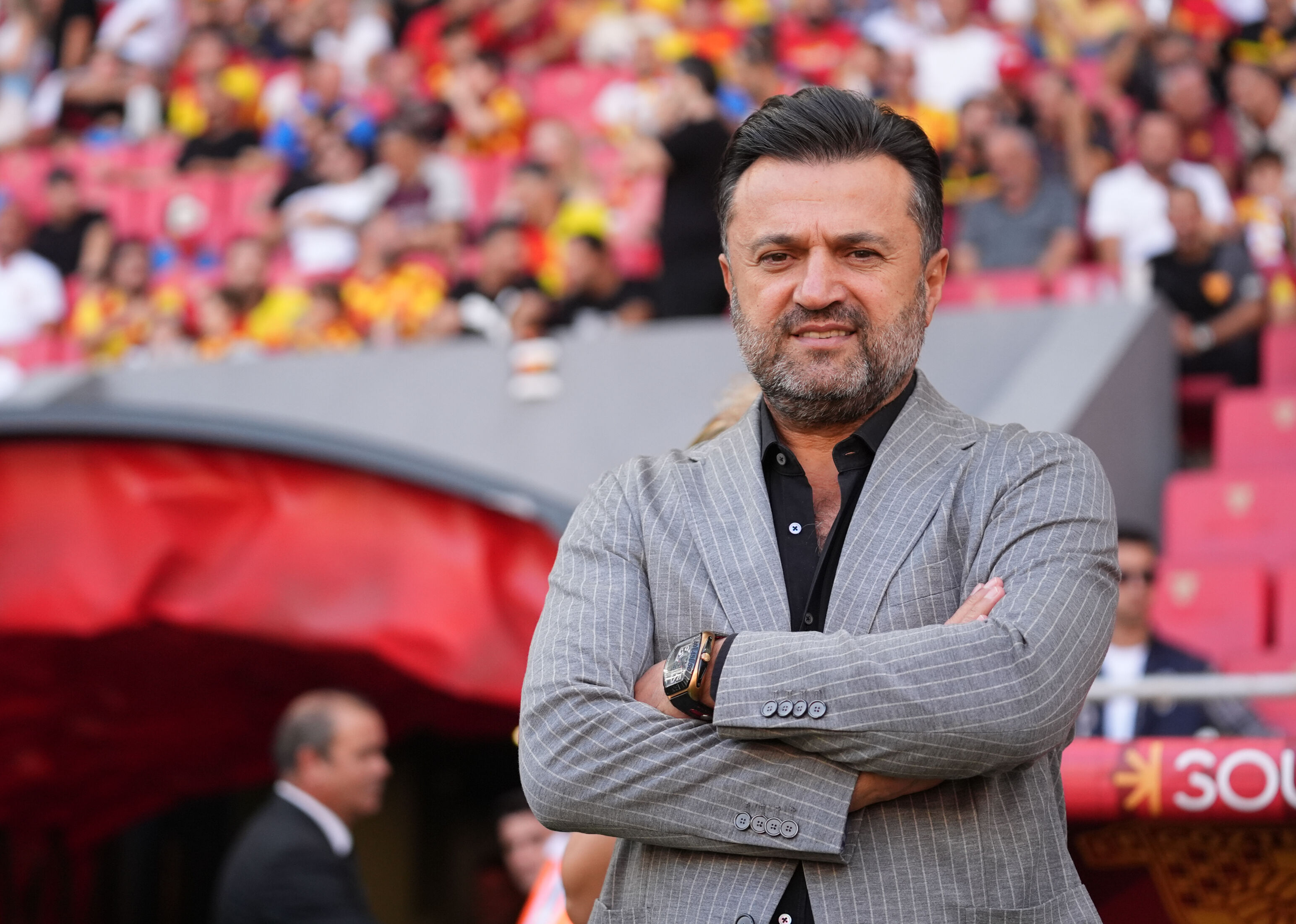 Sivasspor taraftarı Bülent Uygun’u istifaya çağırdı! Stada asılan pankartlar gündem oldu - 3. Resim