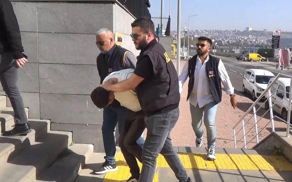 Son kurban Fatma Özdemir oldu! Platonik aşık katliam yaptı, ölü ve yaralılar var... - 1. Resim