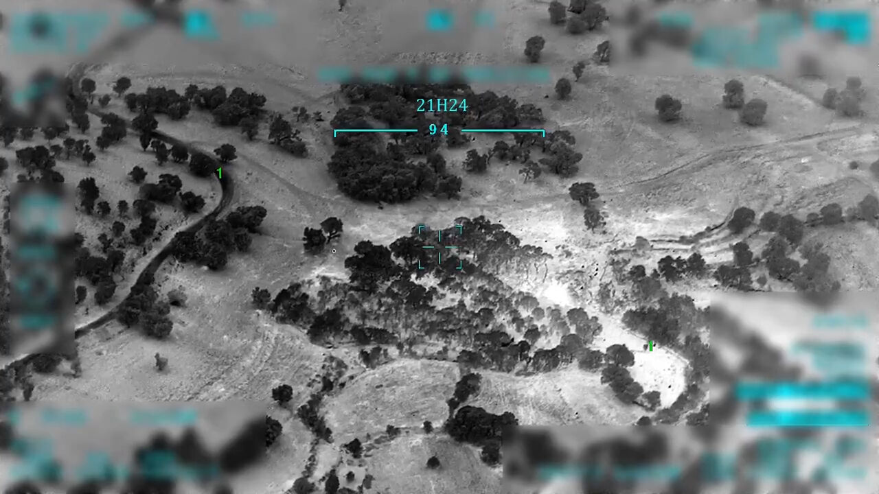 Türk askeri PKK'ya geçit vermiyor! Gara ve Hakurk'ta 12 terörist öldürüldü! Türk askeri PKK'ya geçit vermiyor! Gara ve Hakurk'ta 12 terörist öldürüldü! - 2. Resim