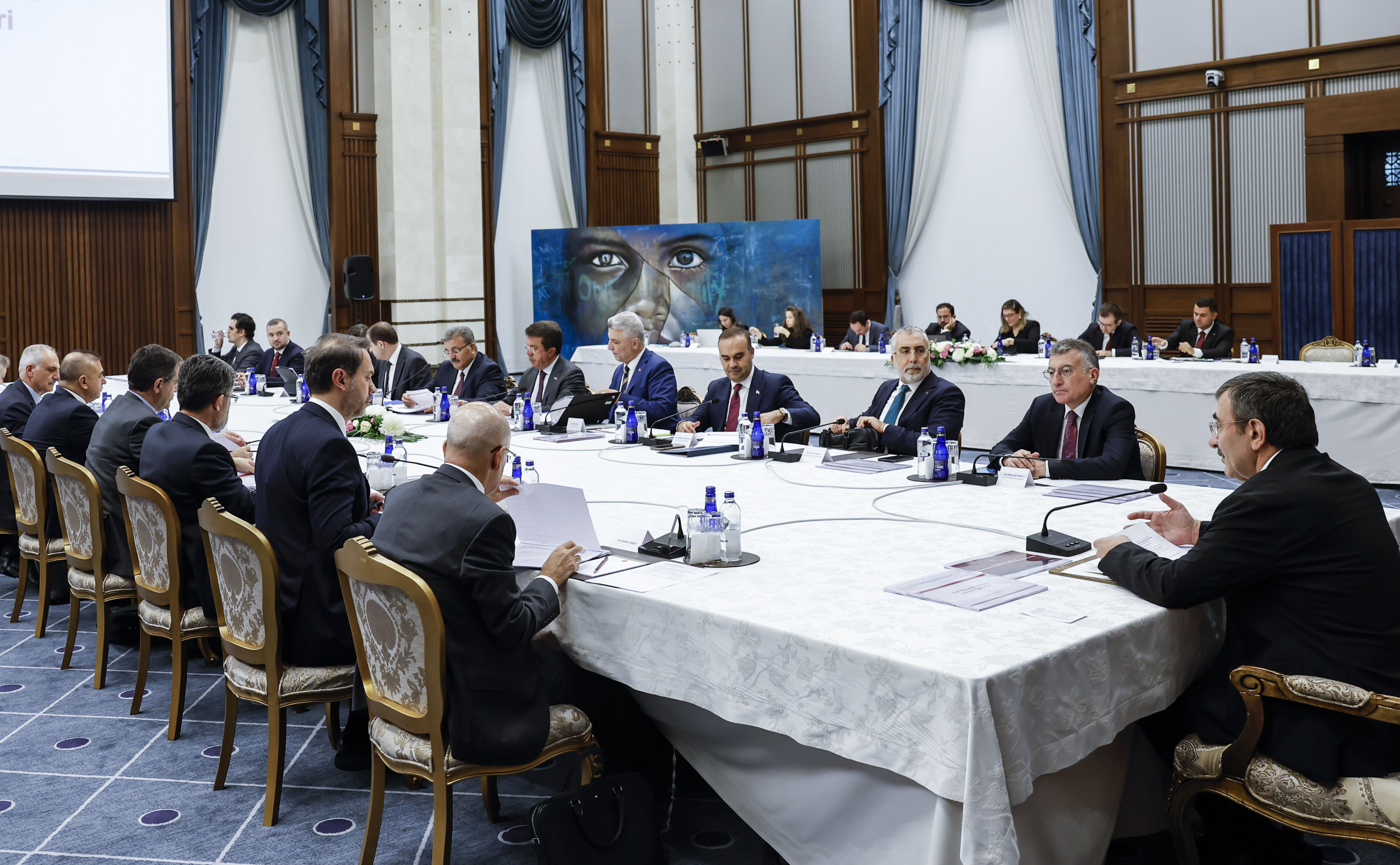 Cevdet Yılmaz'dan ekonomi mesajı: Olumlu sonuçlar almaya devam ediyoruz - 1. Resim