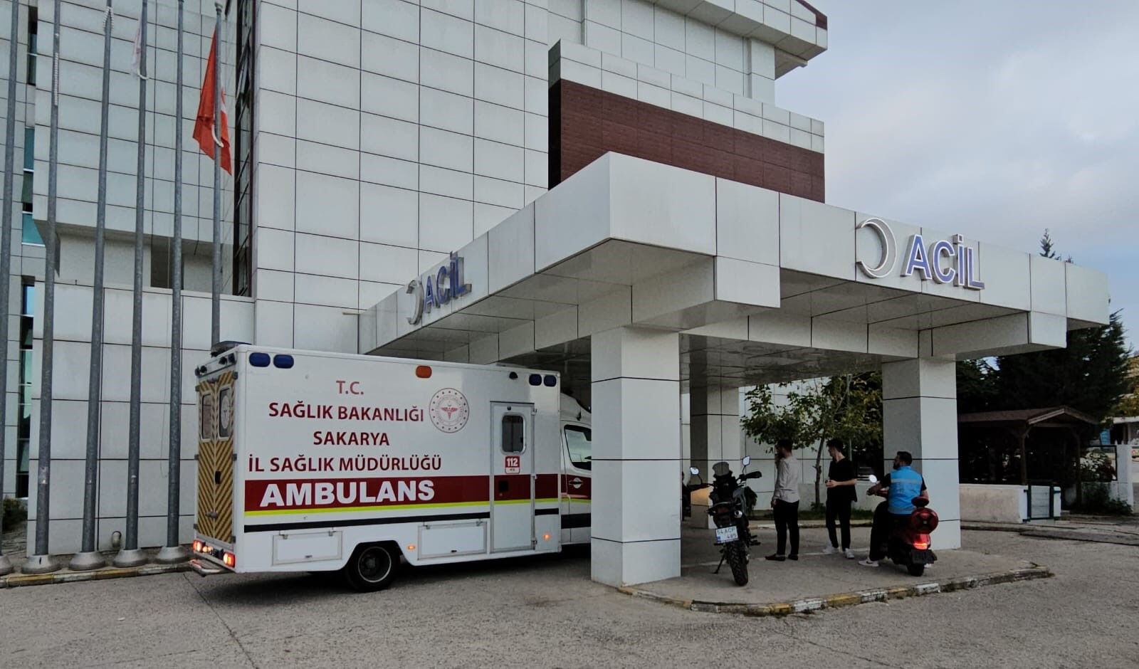 Film gibi olay! Kavgayı ayırayım derken 4 kişiyi silahla vurdu - 2. Resim