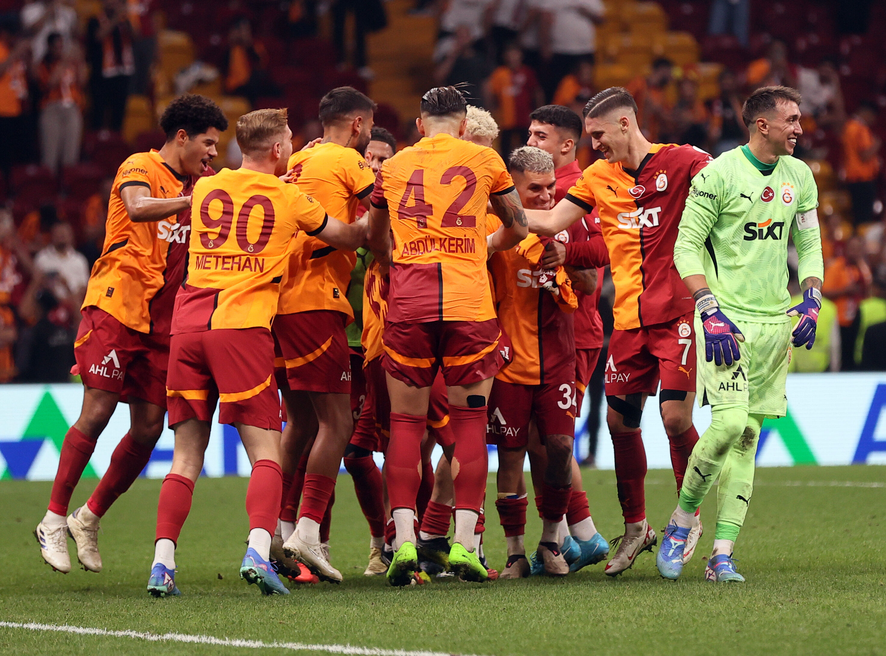 Galatasaray-Alanyaspor maçı sonrası Okan Buruk'a flaş sözler!  Galatasaray-Alanyaspor maçı sonrası Okan Buruk'a flaş sözler!