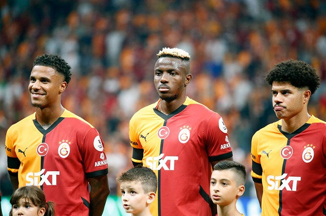 Galatasaray'ın yıldızı Ismail Jakobs ameliyat mı olacak? Senegal'den flaş açıklama - 4. Resim