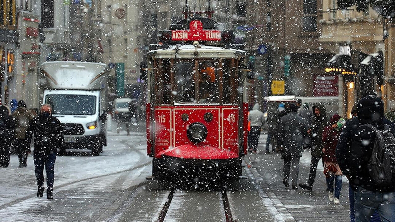 İstanbul'da kış (Anadolu Ajansı)