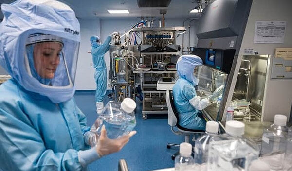 Marburg virüsü belirtileri arasında baş ağrısı, ani kilo kaybı ve ateşlenme yer alıyor - 1. Resim