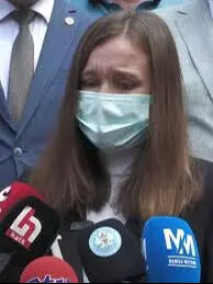 Özgür Özel ile 'yasak aşk' iddialarıyla gündem olan Gülşah Durbay gözyaşlarını tutamadı Özgür Özel ile 'yasak aşk' iddialarıyla gündem olan Gülşah Durbay gözyaşlarını tutamadı - 1. Resim