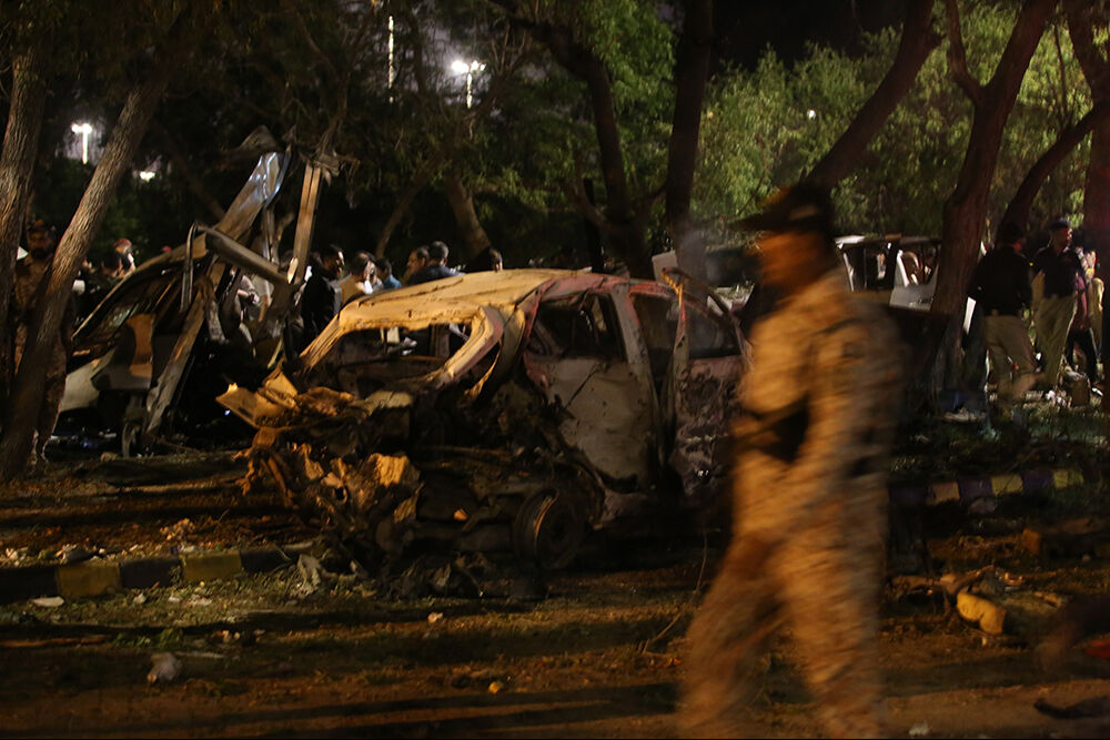 Pakistan'da Çinliler hedef alındı! Havalimanı yanındaki patlamada ölü ve yaralılar var - 4. Resim