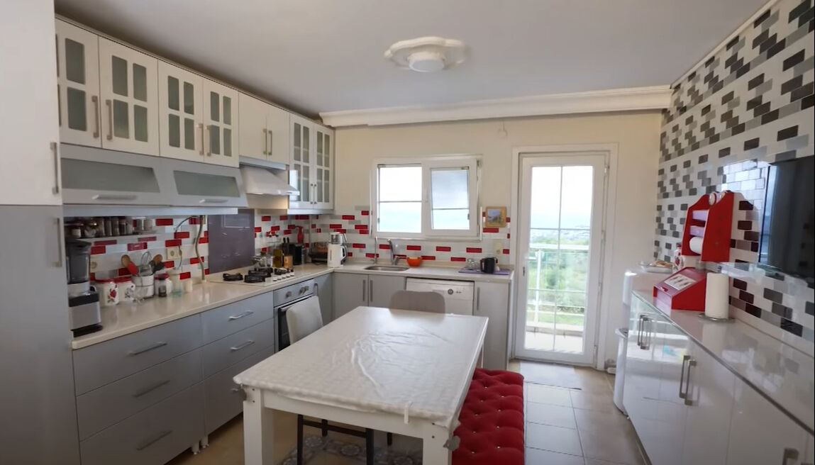 Popstar Aydan'ın hem değişimi hem de orman manzaralı evi gündem oldu! - 6. Resim