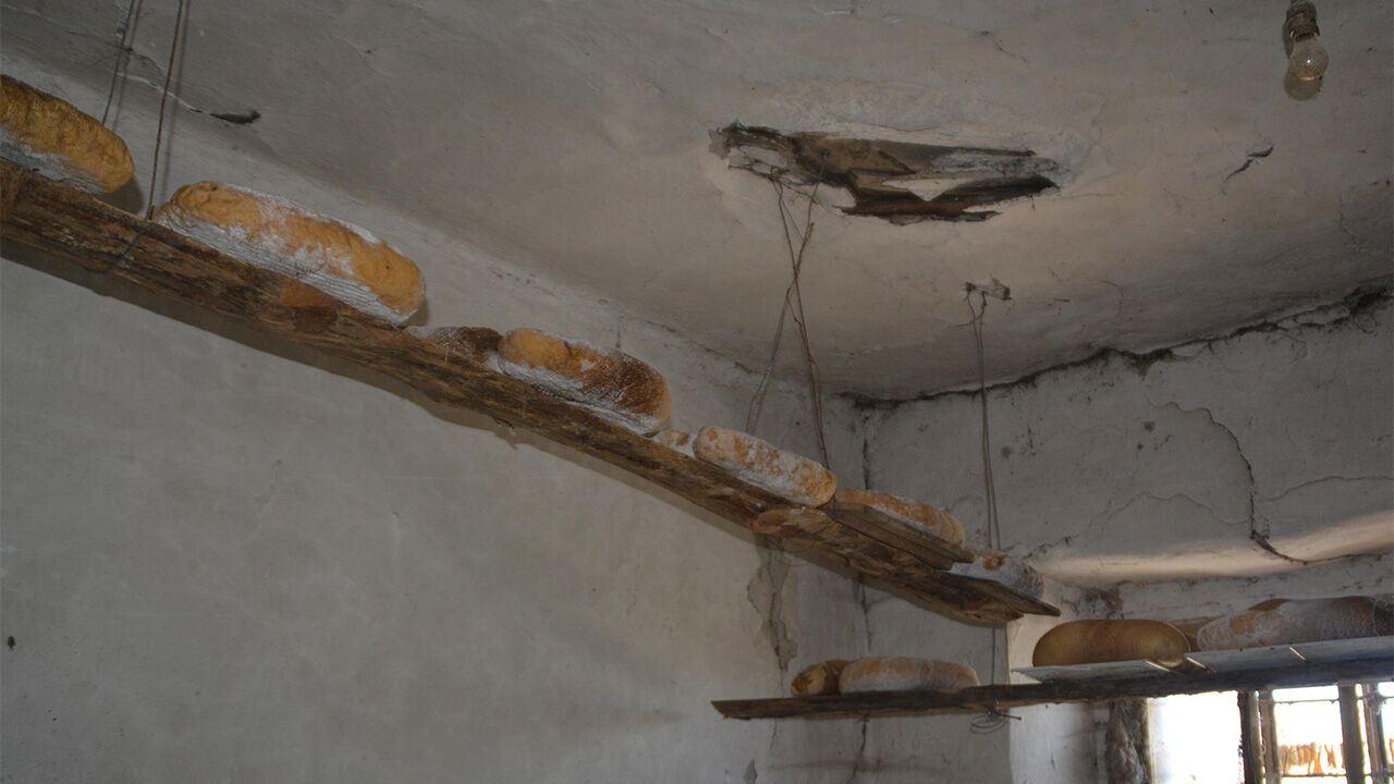 Sarıkamış'ta üretilen 'karın kaymağı peyniri' işkembeye dolduruluyor! - 3. Resim