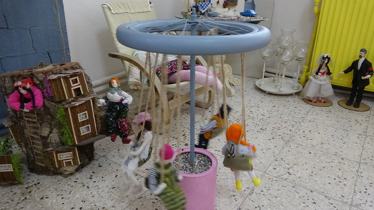 Bez bebek uzmanı oldu, ödül aldı! Isparta'daki geri dönüşüm başarısına Bakanlık destek verdi - 1. Resim