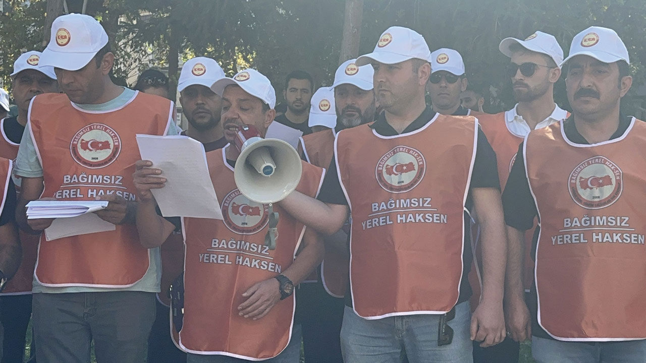 CHP'li Yalova Belediyesi'nde memurlardan iş bırakma eylemi:  CHP'li Yalova Belediyesi'nde memurlardan iş bırakma eylemi:
