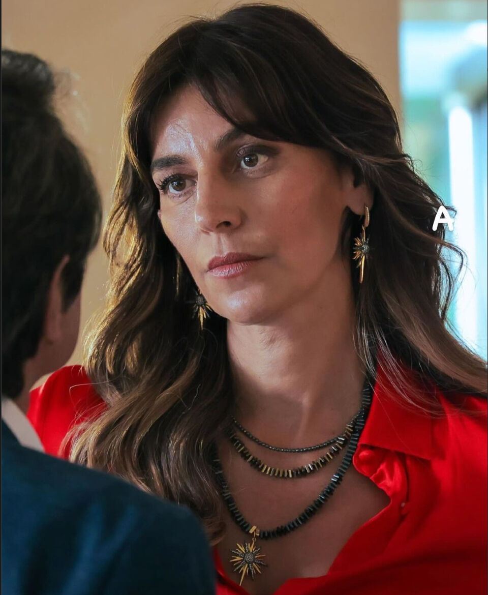 Deha dizisinin Aysel'i Seda Akman 46 yaşında Deha dizisinin Aysel'i Seda Akman 46 yaşındadır  - 2. Resim