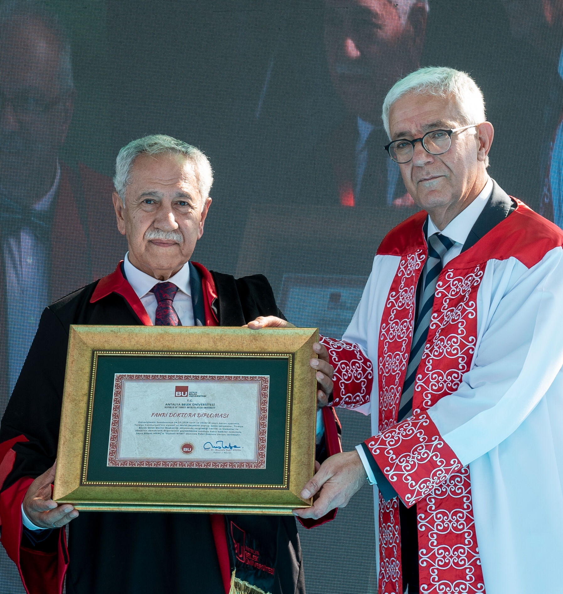 Eski TBMM Başkanı Arınç, Antalya Belek Üniversitesinin akademik yıl açılışına katıldı - 1. Resim