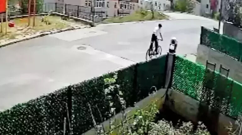 İntikam için 12 yaşındaki çocuğu ezmişti! Acımasız anne 'çocuk gelişimi' öğrencisi çıktı - 1. Resim