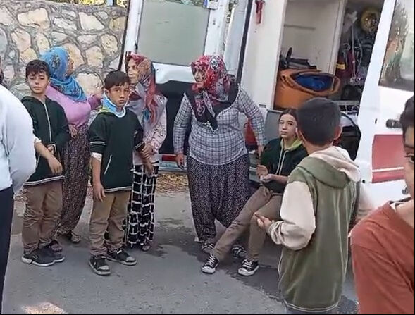 Malatya Battalgazi'de feci kaza: Öğrenci servisiyle otobüs çarpıştı! Çok sayıda yaralı var Malatya'da feci kaza: Öğrenci servisiyle otobüs çarpıştı! Çok sayıda yaralı var - 2. Resim