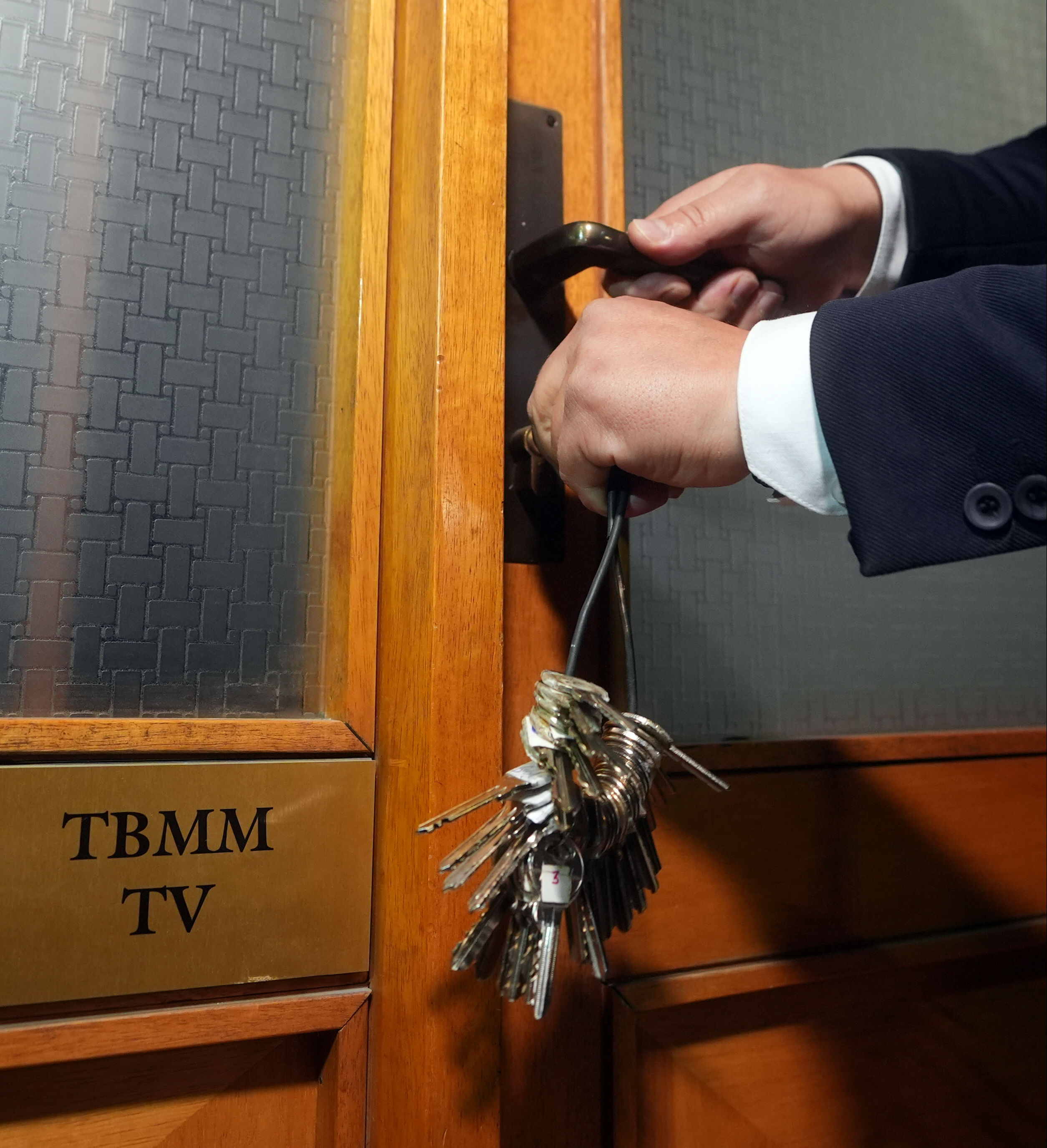 Meclis kapalı oturumunda ne konuşuldu? Özgür Özel'den 