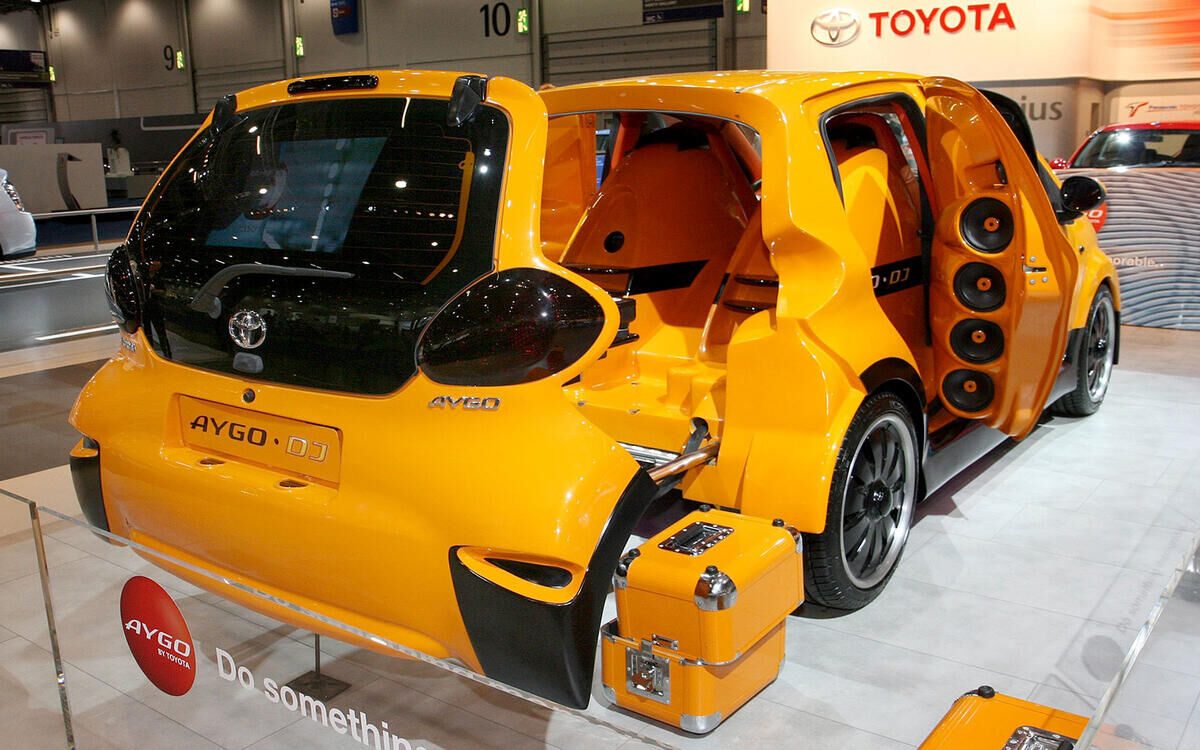 Şimdiye kadar tasarlanmış en ilginç konsept arabalar! Şimdiye kadar tasarlanmış en ilginç konsept arabalar! - 11. Resim