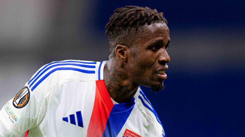 Wilfried Zaha'dan olay paylaşım! Lyon taraftarı tepkili - 3. Resim
