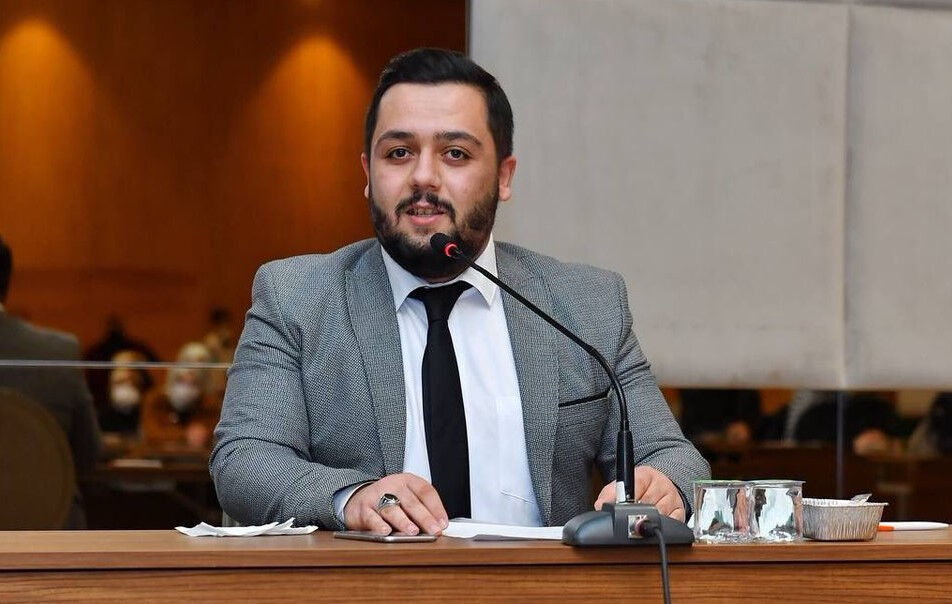 Beyoğlu Belediyesi'nden tepki çeken atama! Profilinde yazan topluluk ismi tartışmalara neden oldu - 3. Resim