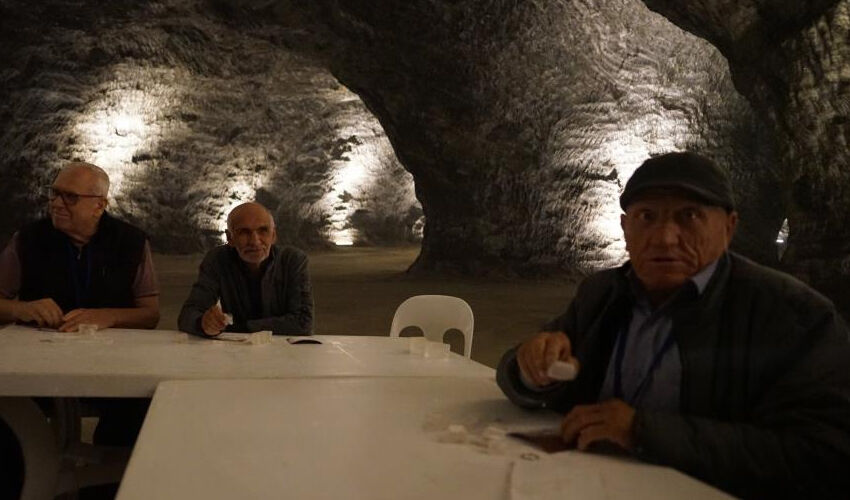 Koah ve astıma çare oldu! Yerin 150 metre altında tedavi gördüler, 15 günde iyileştiler Koah ve astıma çare oldu! Yerin 150 metre altında tedavi gördüler, 15 günde iyileştiler - 3. Resim