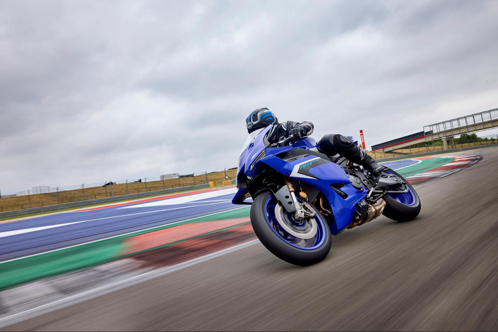 Yamaha R9, supersport dünyasına iddialı giriş yaptı! - 2. Resim