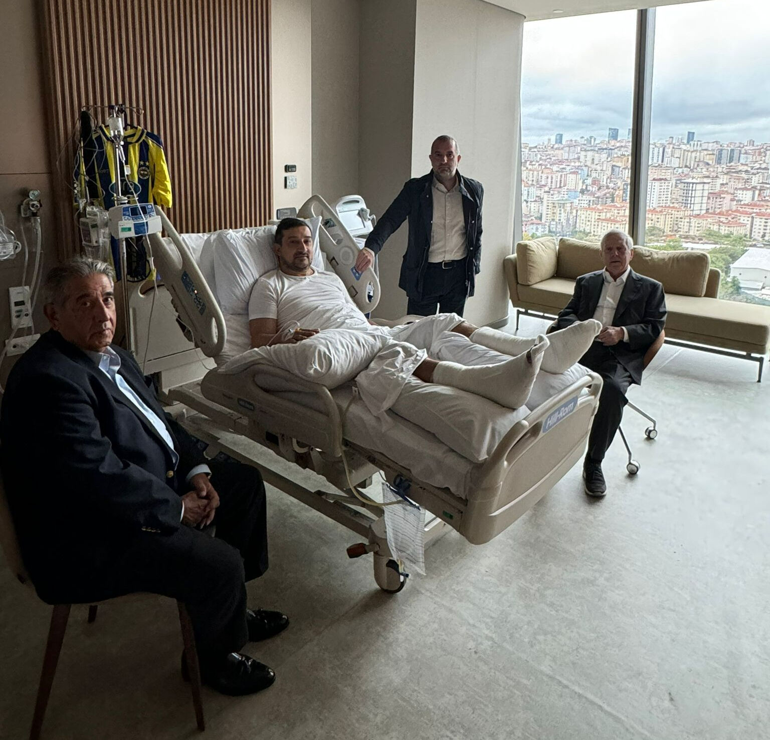 Ayaklarından vurulan Fenerbahçe'nin eski yıldızı Serhat Akın'dan beklenmedik karar! - 3. Resim