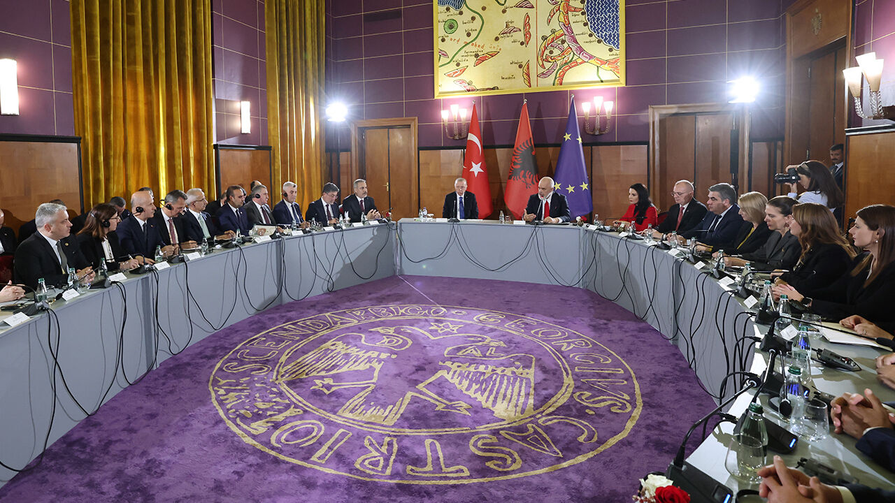 Cumhurbaşkanı Erdoğan'dan Arnavutluk'ta önemli açıklamalar - 1. Resim