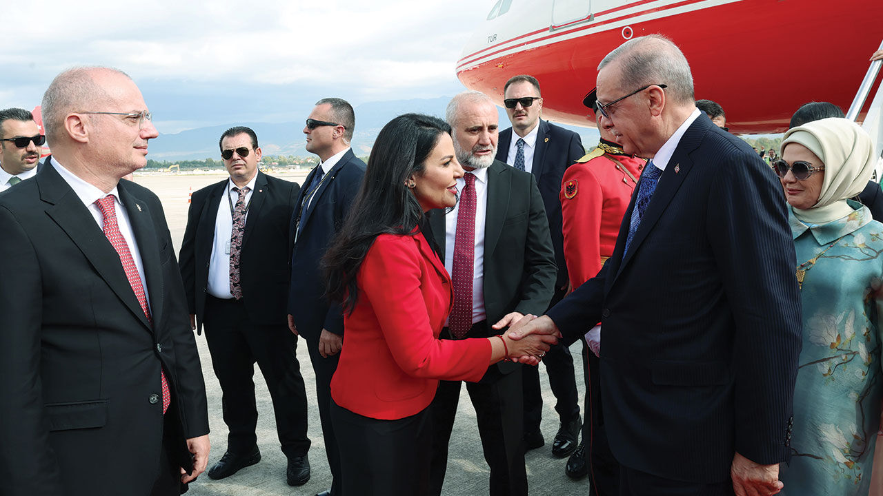 Cumhurbaşkanı Recep Tayyip Erdoğan'ın Balkan Turu başladı! Önce Arnavutluk sonra Sırbistan Cumhurbaşkanı Recep Tayyip Erdoğan'ın Balkan Turu başladı! Önce Arnavutluk sonra Sırbistan - 2. Resim