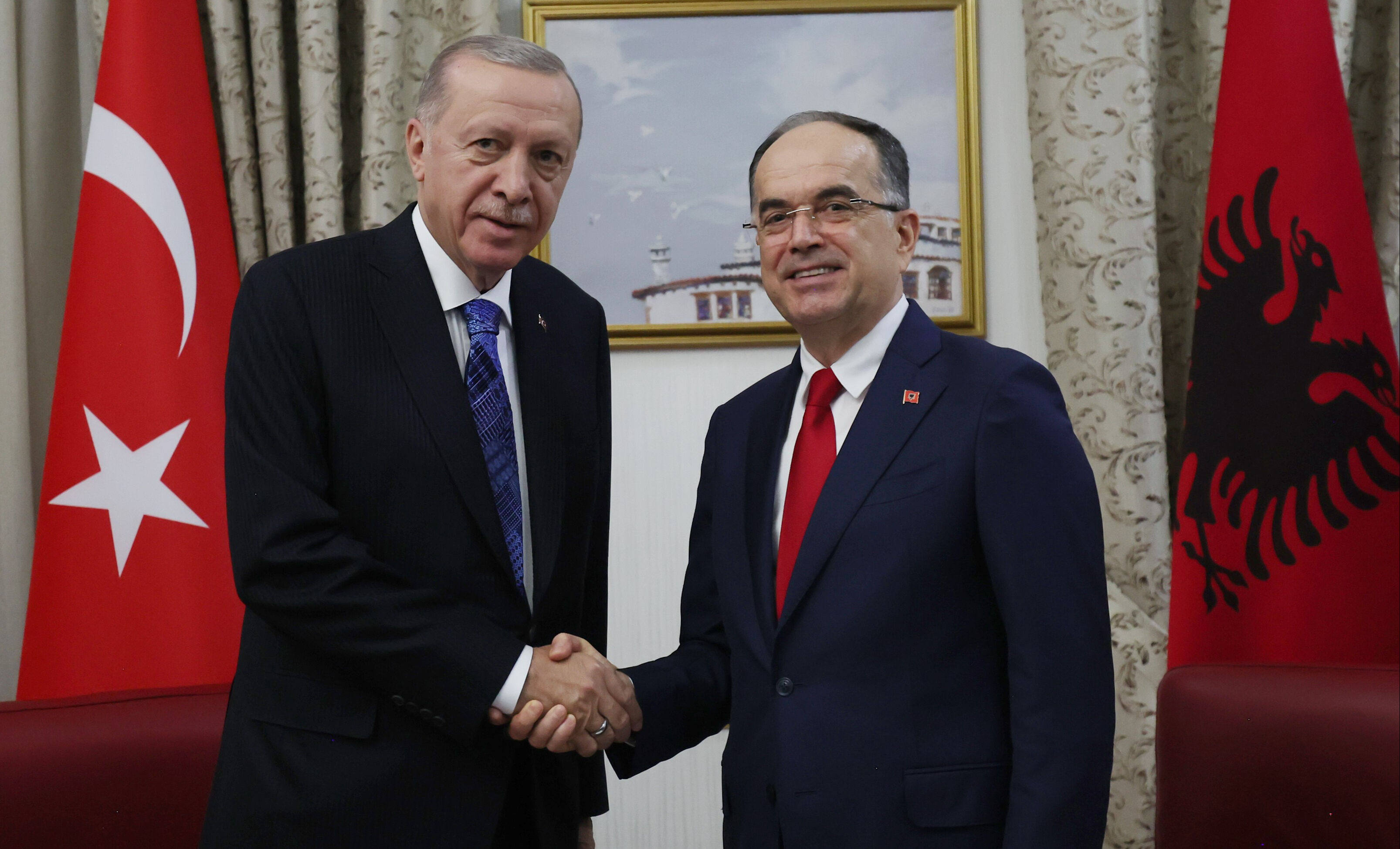 Cumhurbaşkanı Recep Tayyip Erdoğan'ın Balkan Turu başladı! Önce Arnavutluk sonra Sırbistan Cumhurbaşkanı Recep Tayyip Erdoğan'ın Balkan Turu başladı! Önce Arnavutluk sonra Sırbistan - 4. Resim