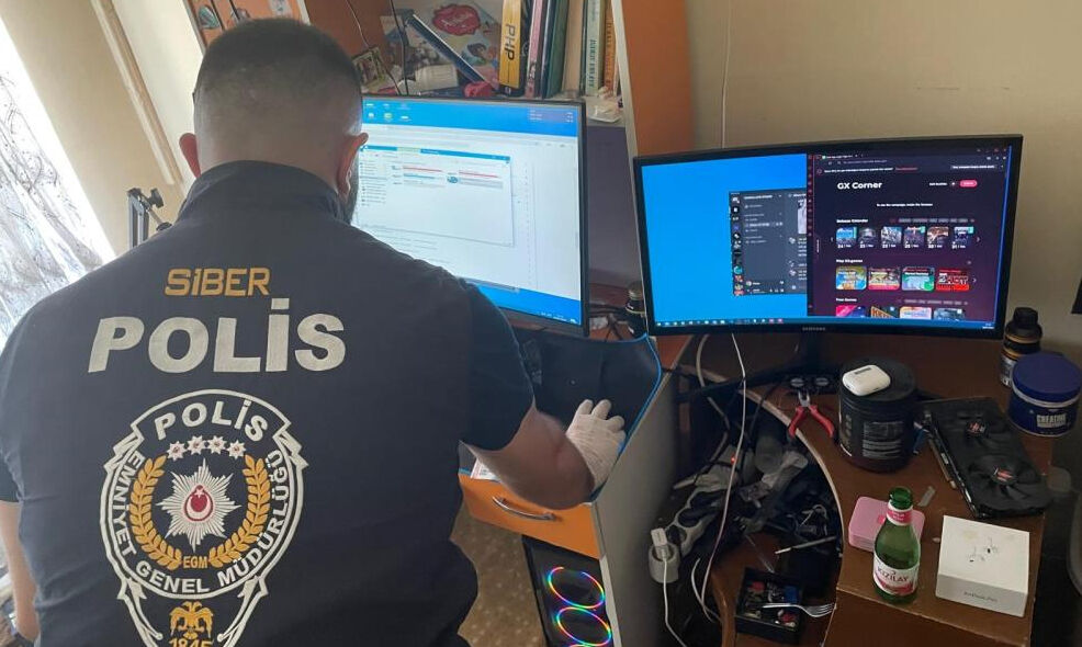 Diyarbakır'da kurulan çetenin esnaf liderine operasyon! 1,2 milyar TL'lik vurgun yapmışlar - 2. Resim