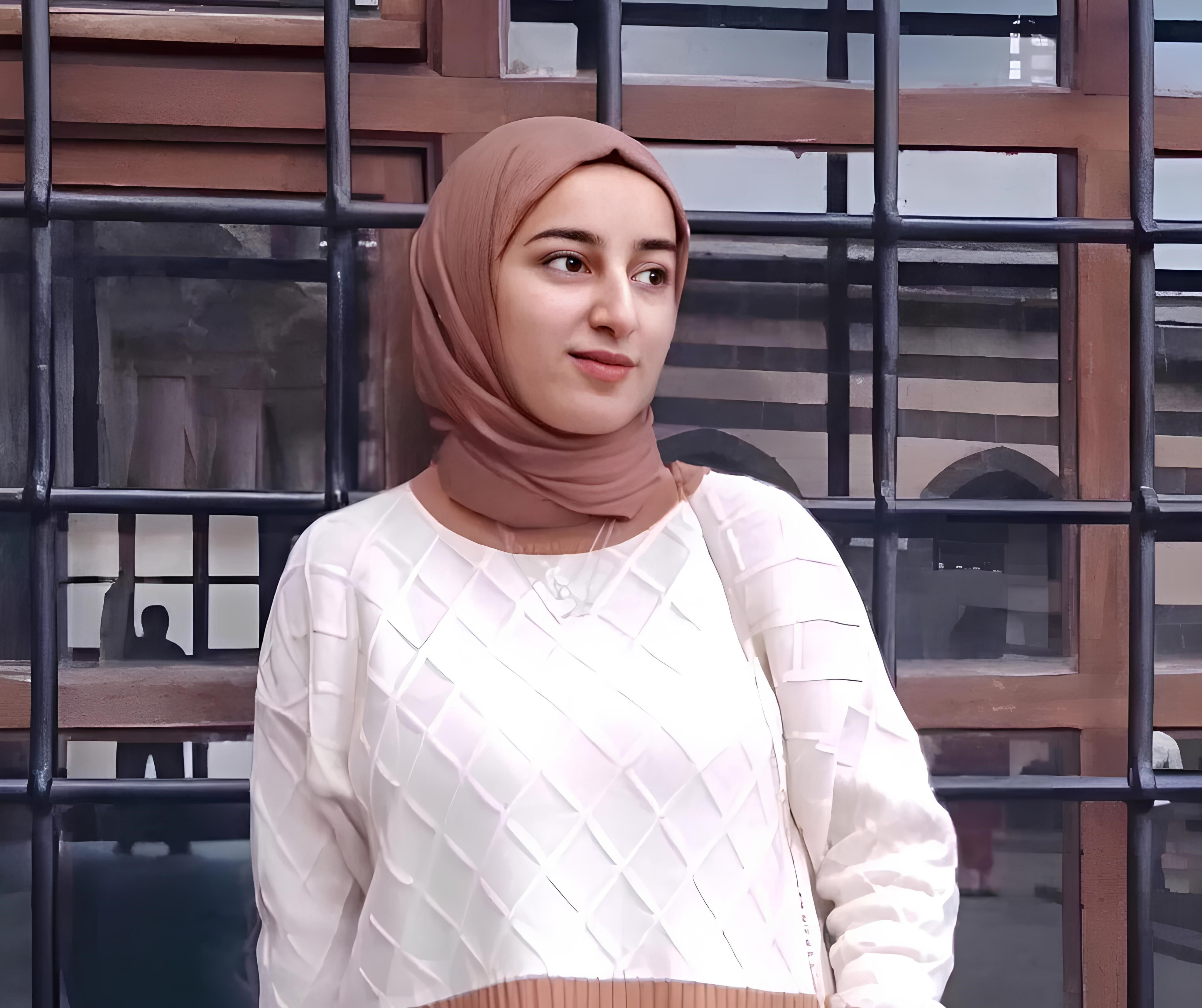 Kayıp genç kız Rojin Kabaiş'in son görüntüleri ortaya çıktı Rojin Kabaiş'in kaybında sıcak gelişme! Elbise parçaları bulundu - 1. Resim