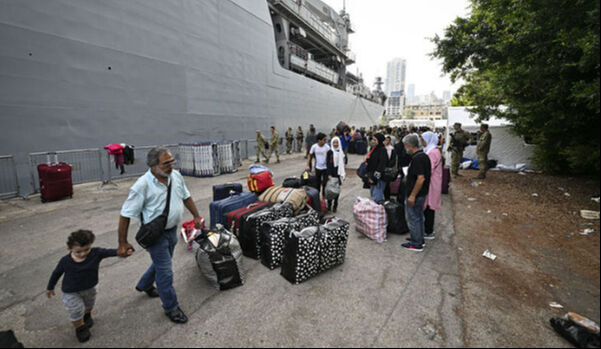 Türkiye, Lübnan Beyrut'taki vatandaşlarını tahliyeye devam ediyor - 3. Resim