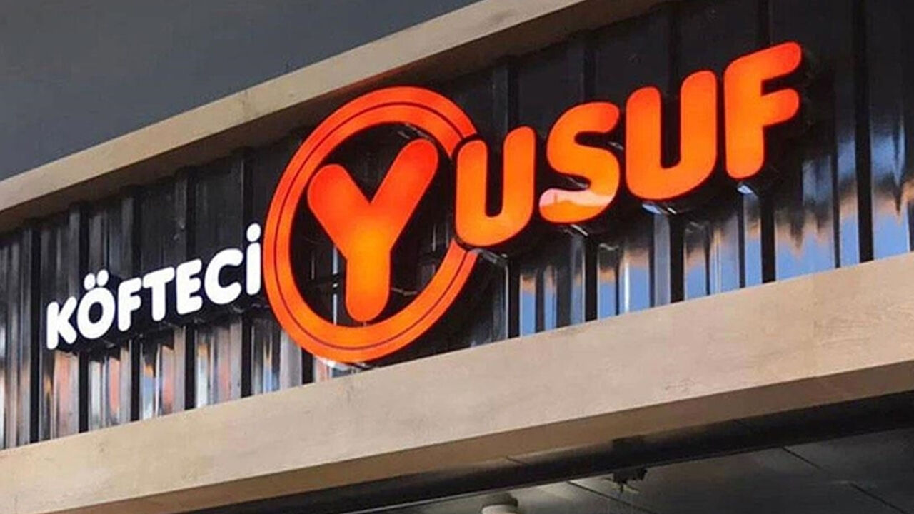 Herkes kaçarken o desteğini gösterdi! Köfteci Yusuf'a giden milletvekili şaşırttı - 1. Resim