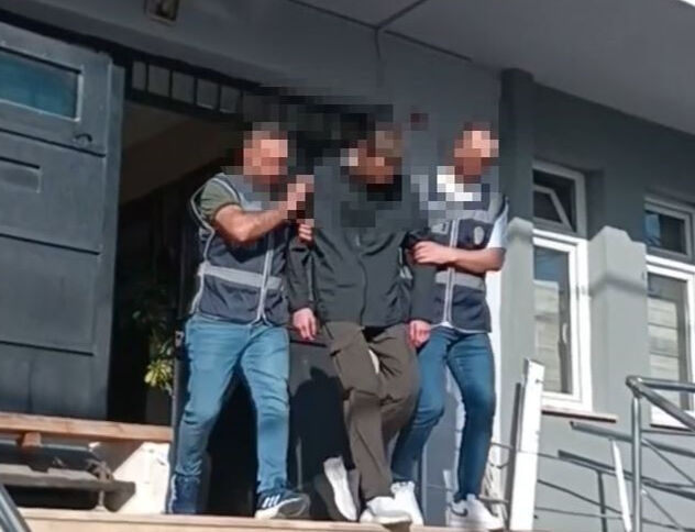 İstanbul'da korkunç olay! Yolda rastgele insanları bıçakladı, sebebi kan dondurdu İstanbul'da korkunç olay! Yolda rastgele insanları bıçakladı, sebebi kan dondurdu - 1. Resim