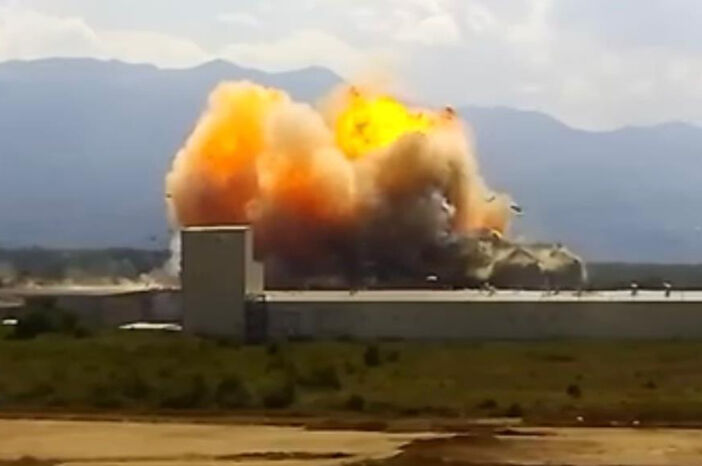Sakarya'daki patlamada ağır yaralanmıştı! 1 ay sonra evlenecekti, gelinlik yerine kefen giydi - 5. Resim