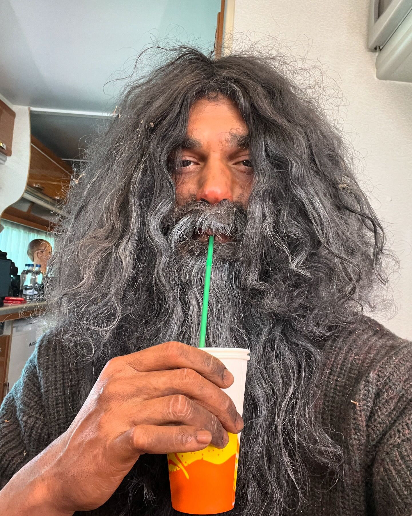 Şükrü Özyıldız tanınmaz halde! İlk yorum kız arkadaşı Sibil Çetinkaya’dan geldi Şükrü Özyıldız tanınmaz halde! İlk yorum kız arkadaşı Sibil Çetinkaya’dan geldi - 2. Resim